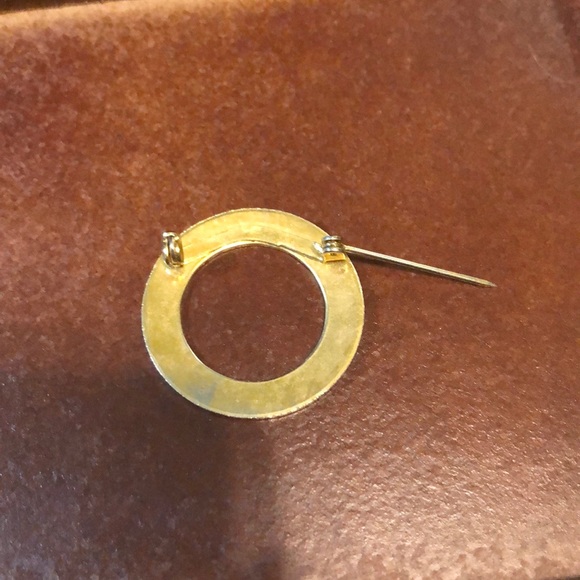 Pin - Picture 3 of 3